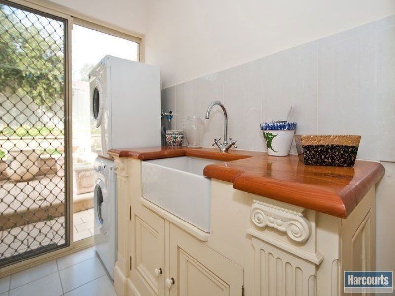 14 Manos Court, Seacliff Park SA 5049