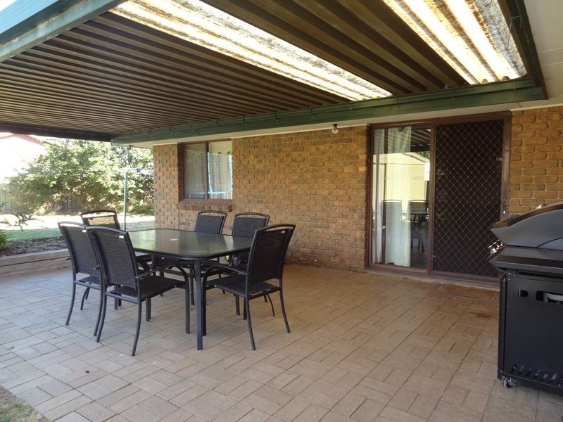 6 Chalani Crescent, Hallett Cove SA 5158