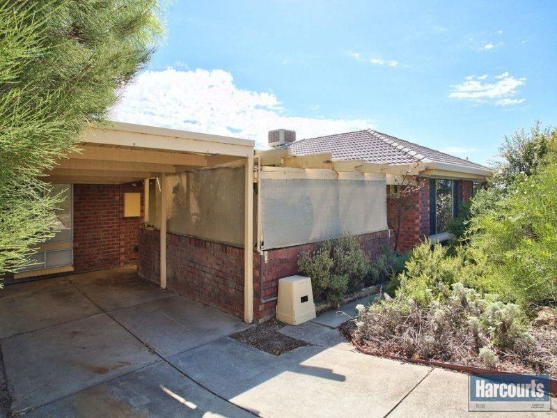 17 Sovereign Street, Hallett Cove SA 5158