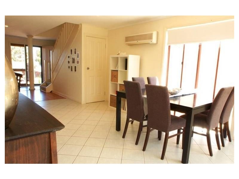 10 St Vincents Avenue, Hallett Cove SA 5158