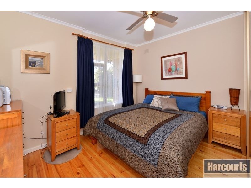 1/2 Ballara Avenue, Warradale SA 5046