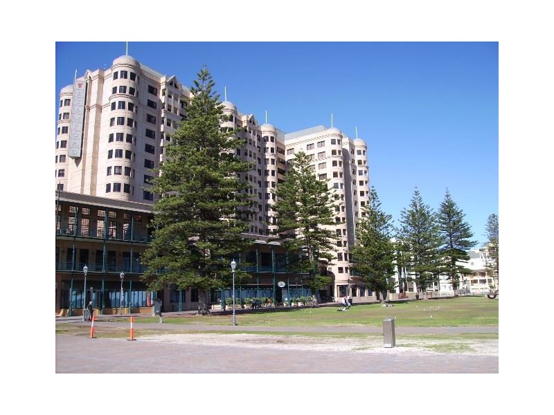 1/1 Raymond Grove, Glenelg SA 5045