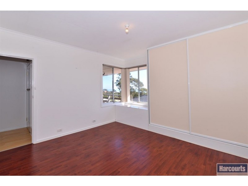 10 Sovereign Street, Hallett Cove SA 5158