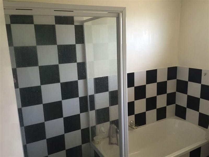 3 Minnipa Drive, Hallett Cove SA 5158