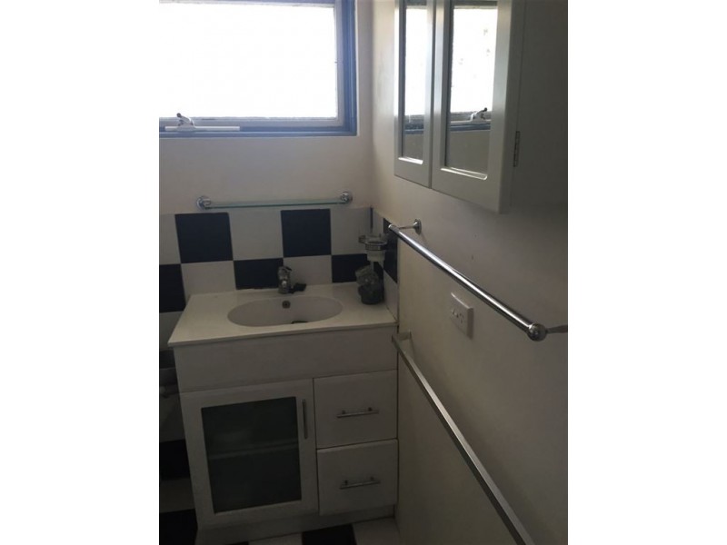 3 Minnipa Drive, Hallett Cove SA 5158