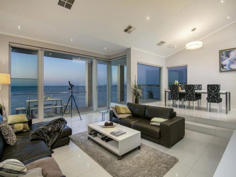 2 Esplanade, Marino SA 5049
