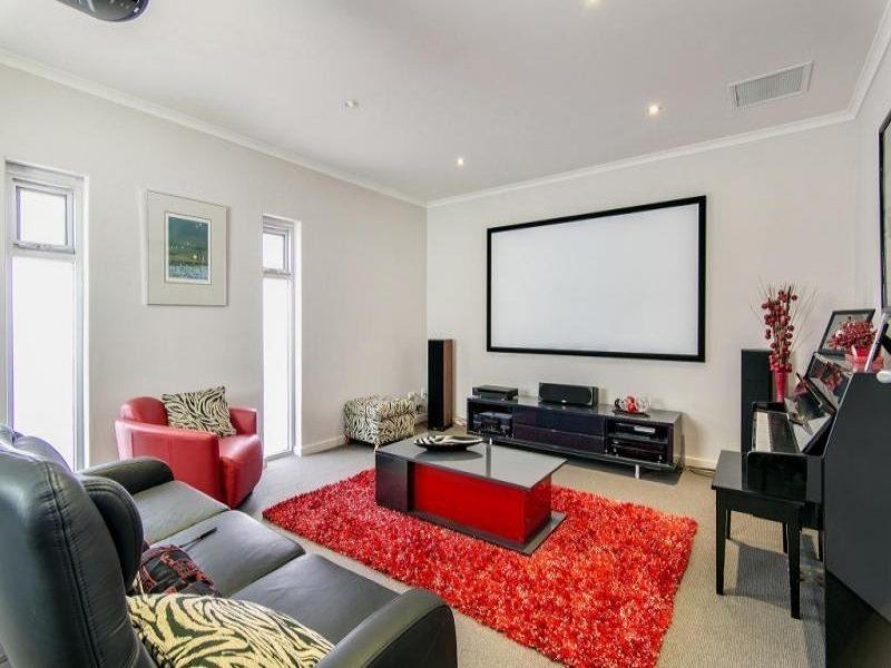 2 Esplanade, Marino SA 5049