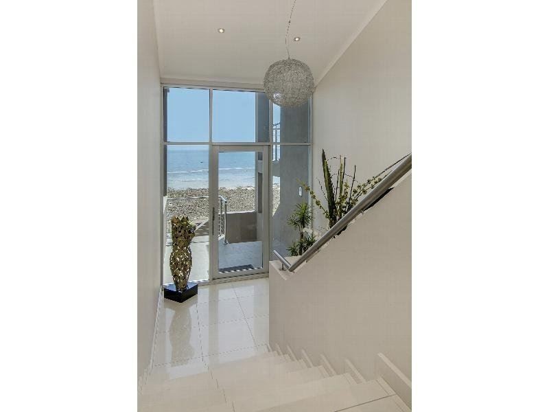 2 Esplanade, Marino SA 5049