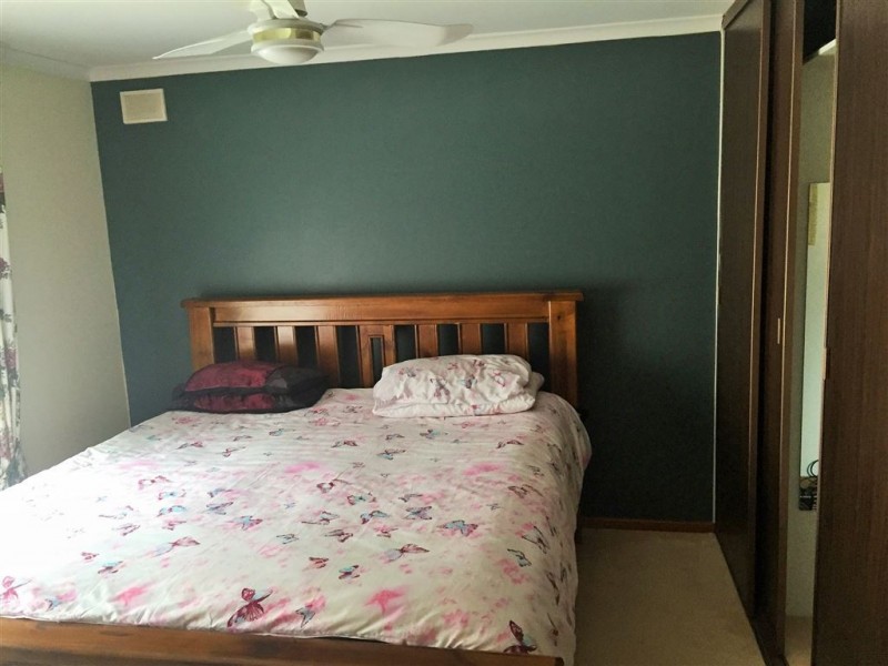 4 Resolute Crescent, Hallett Cove SA 5158