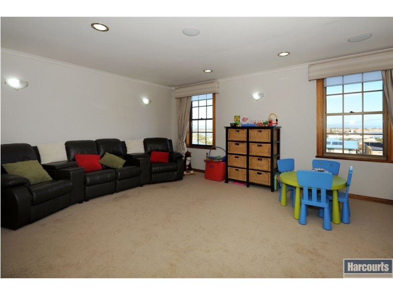 9 Margaret Street, Port Noarlunga SA 5167