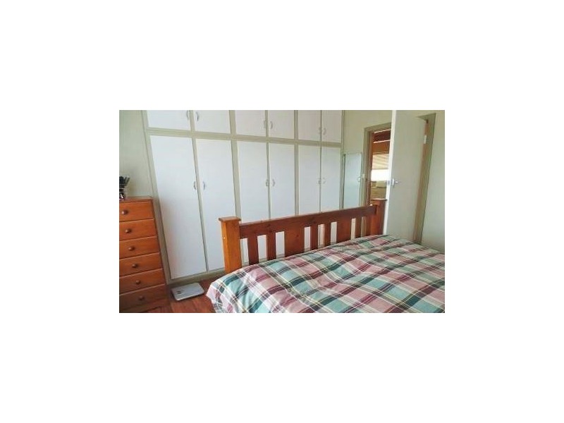 11 Ray Avenue, Morphett Vale SA 5162