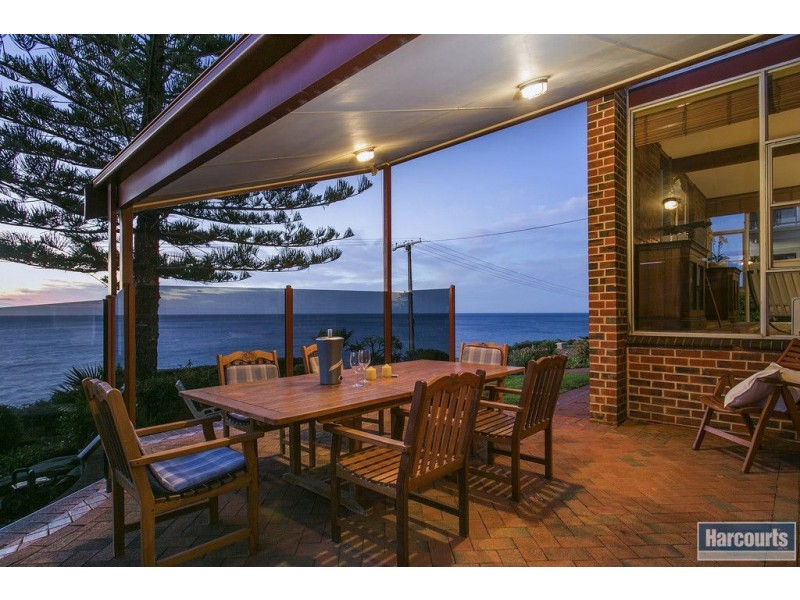 4 Marine Parade, Marino SA 5049