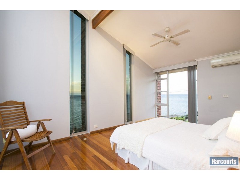 4 Marine Parade, Marino SA 5049