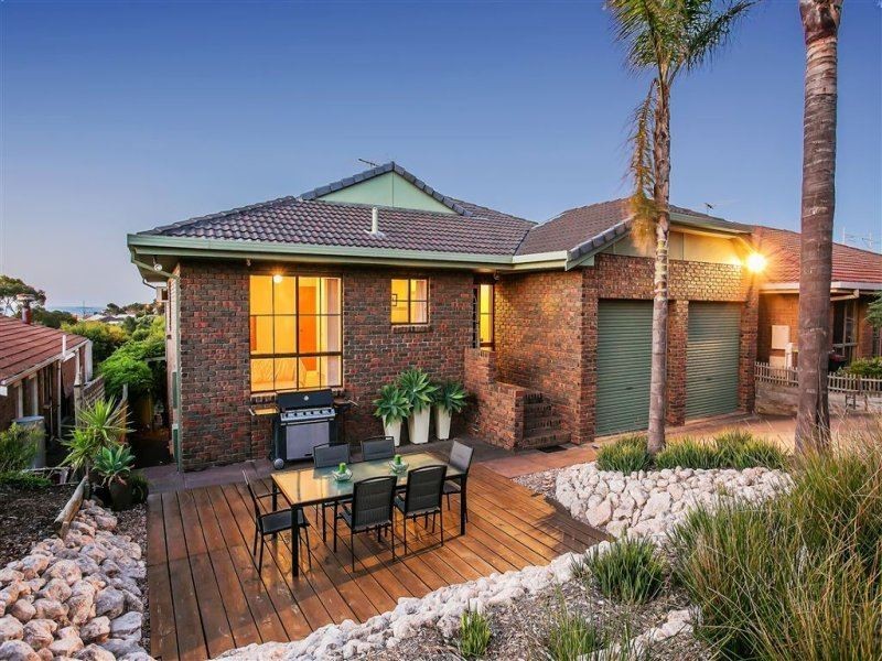 24 Pindee Street, Hallett Cove SA 5158