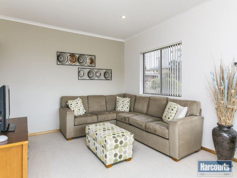 24 Pindee Street, Hallett Cove SA 5158