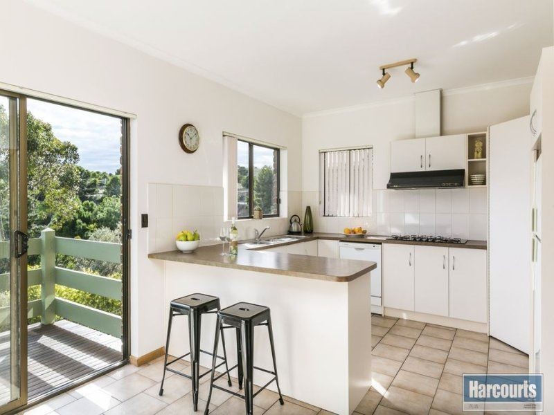 24 Pindee Street, Hallett Cove SA 5158