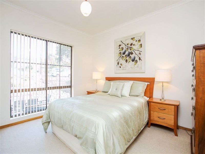24 Pindee Street, Hallett Cove SA 5158