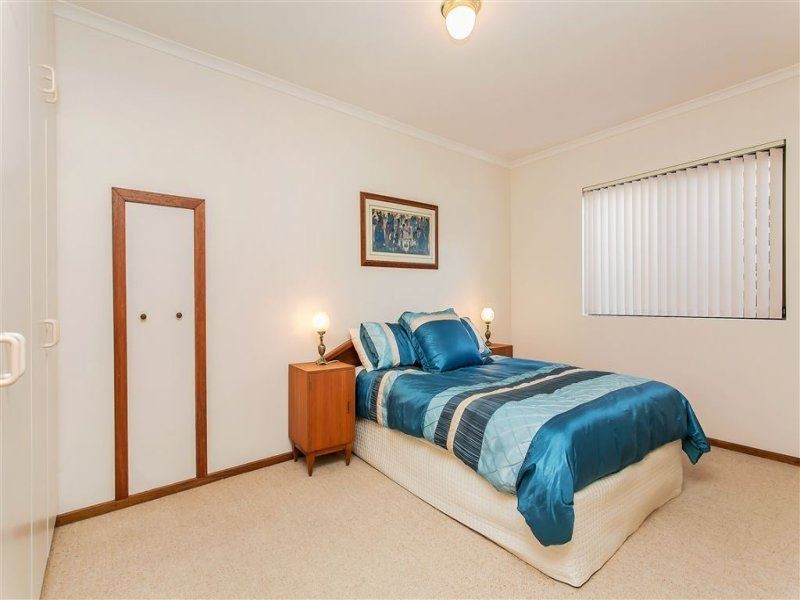 24 Pindee Street, Hallett Cove SA 5158