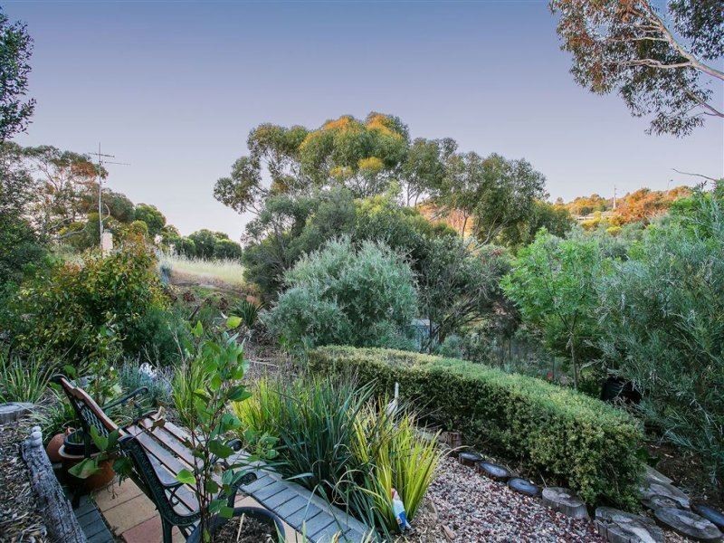 24 Pindee Street, Hallett Cove SA 5158