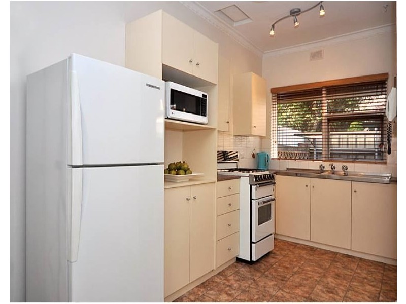 1/3 Walkley Avenue, Warradale SA 5046