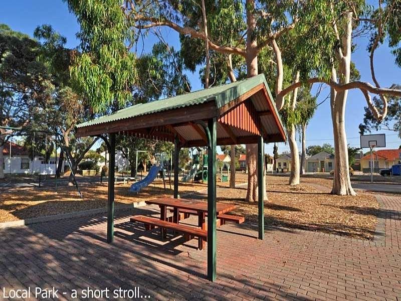 1/3 Walkley Avenue, Warradale SA 5046