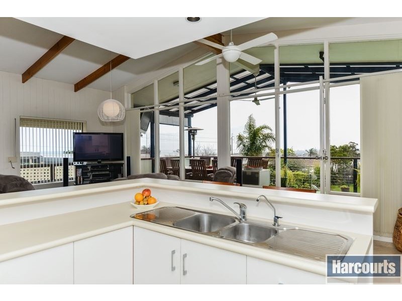 8 Keen Avenue, Seaview Downs SA 5049