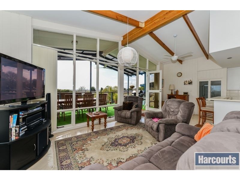 8 Keen Avenue, Seaview Downs SA 5049