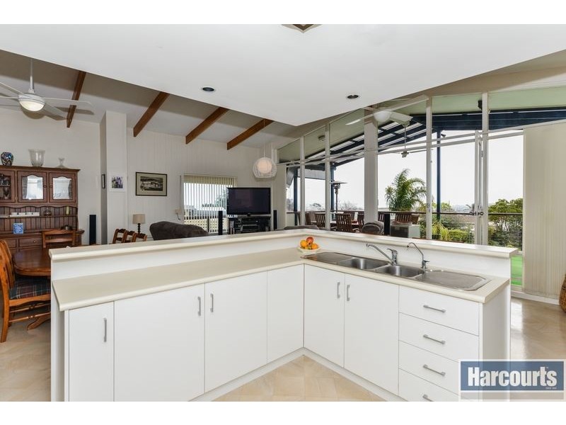 8 Keen Avenue, Seaview Downs SA 5049