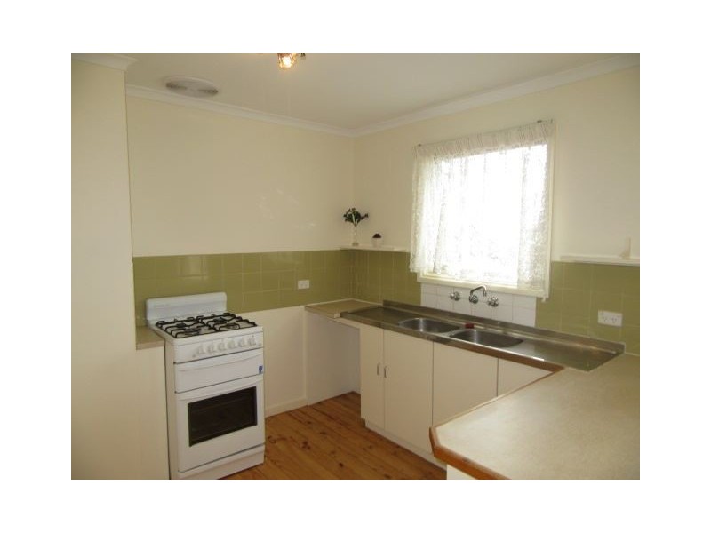 2 Columbia Court, Hallett Cove SA 5158