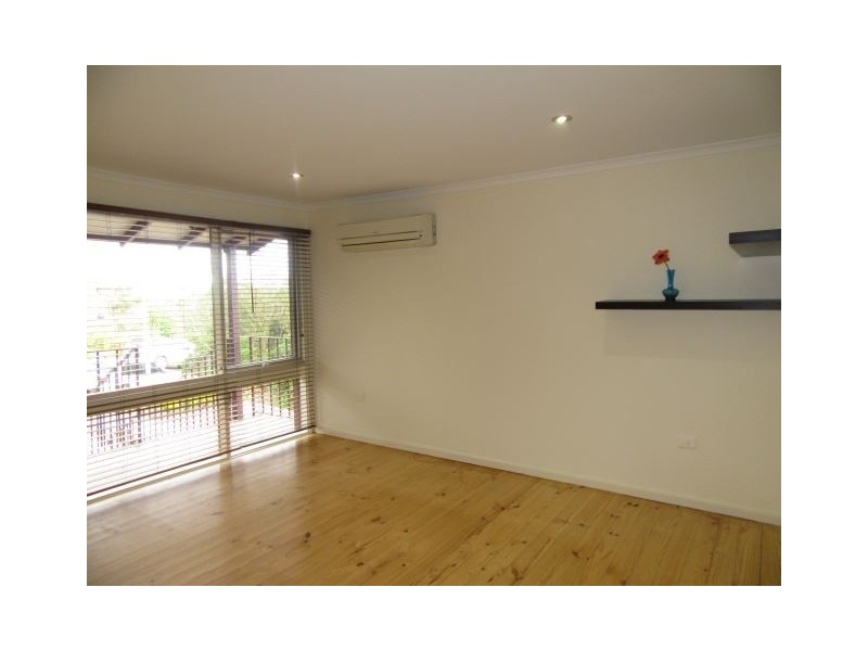 2 Columbia Court, Hallett Cove SA 5158