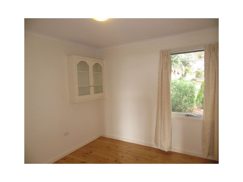 2 Columbia Court, Hallett Cove SA 5158