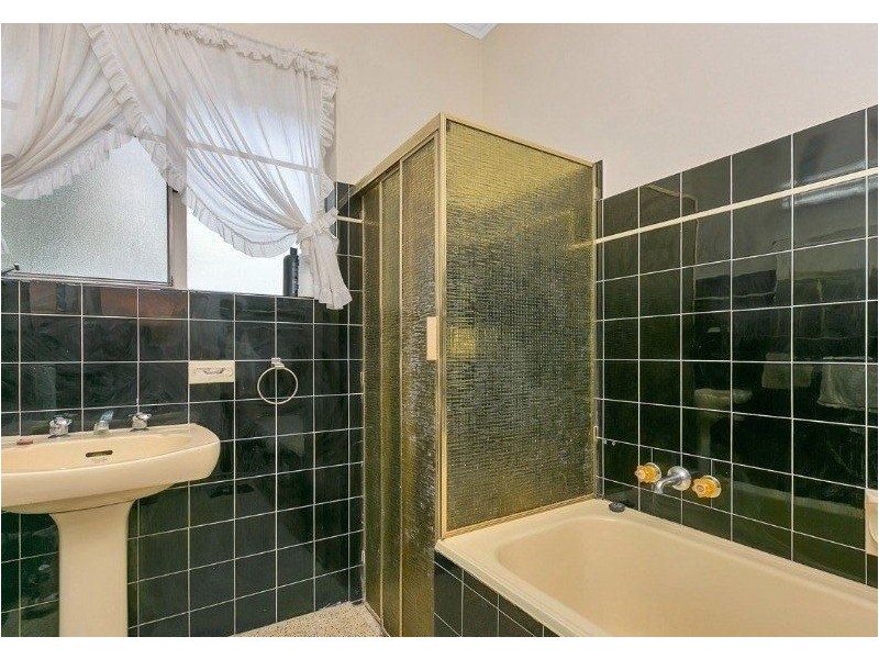 27 Ophir Crescent, Seacliff Park SA 5049