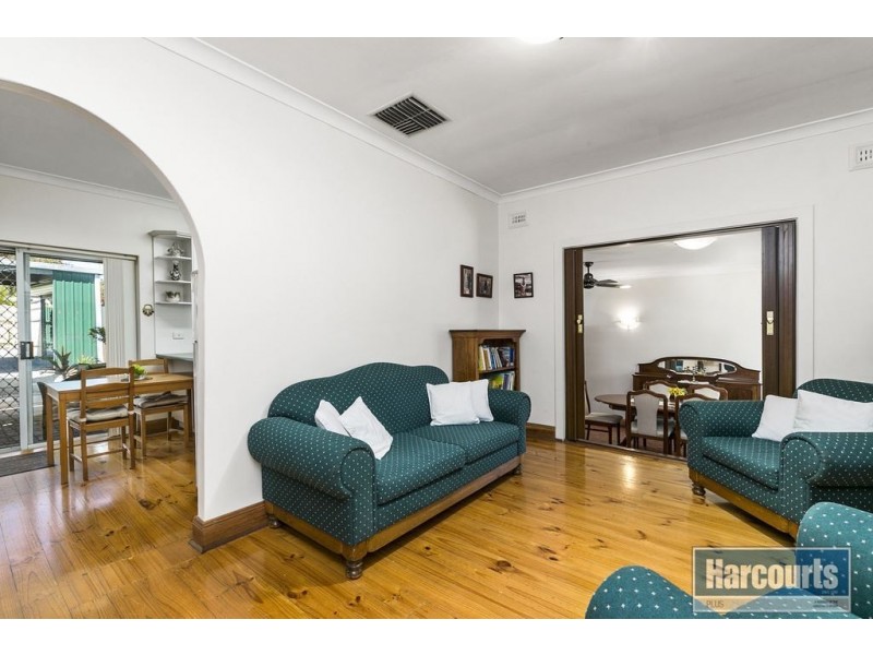 24 Jervois Terrace, Marino SA 5049