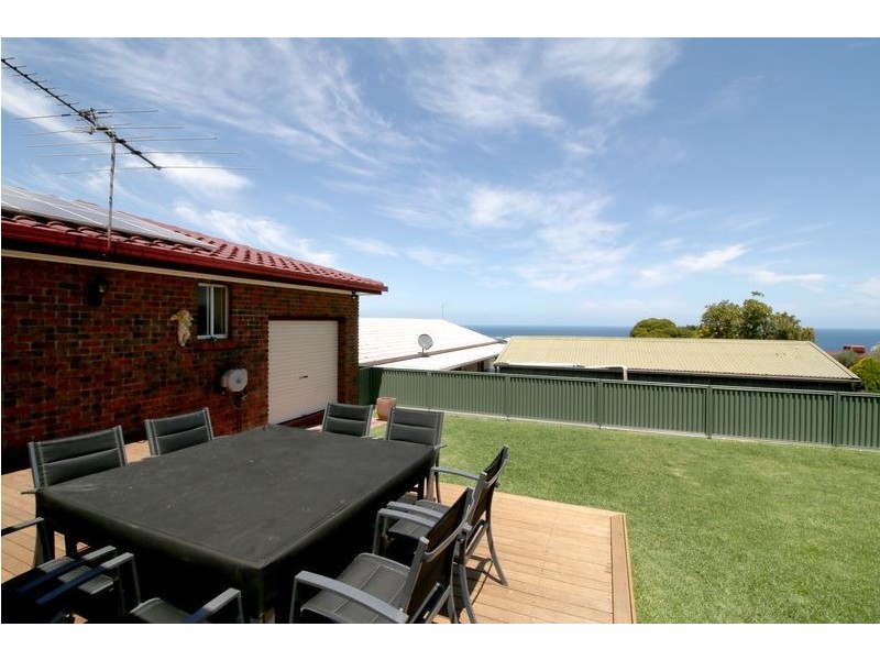 24 Manunda Way, Hallett Cove SA 5158