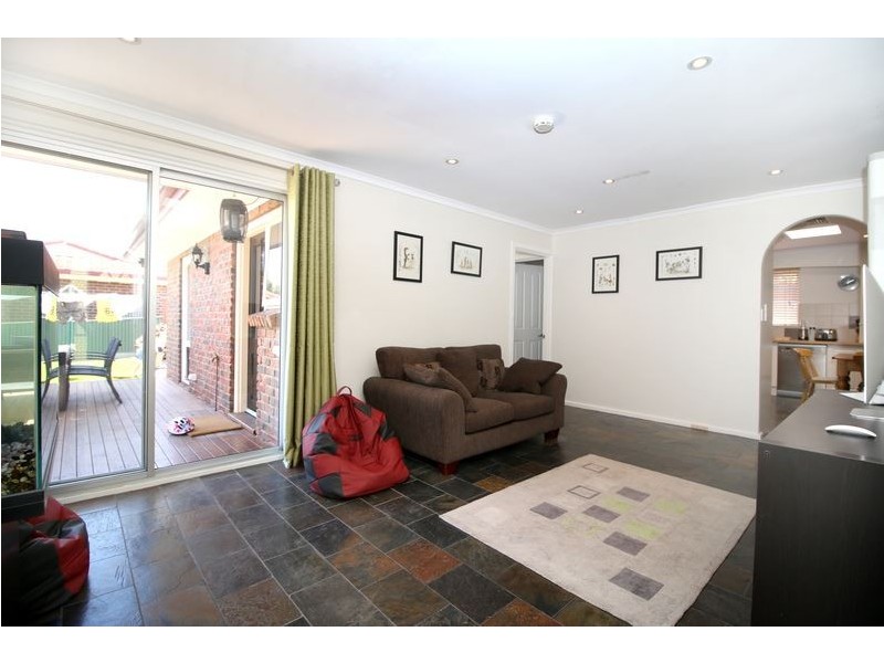 24 Manunda Way, Hallett Cove SA 5158