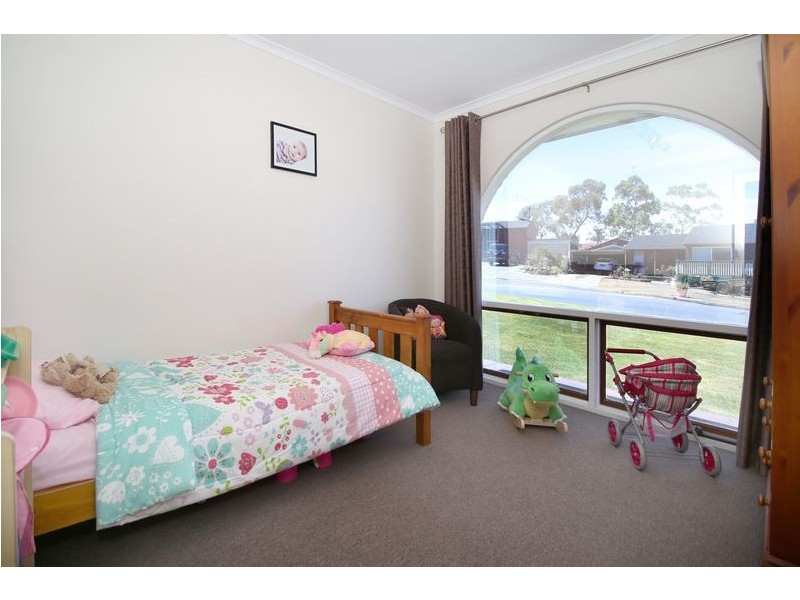 24 Manunda Way, Hallett Cove SA 5158