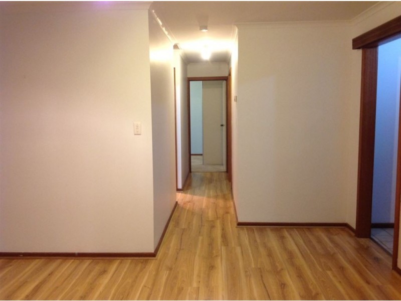 34 Gledsdale Road, Hallett Cove SA 5158