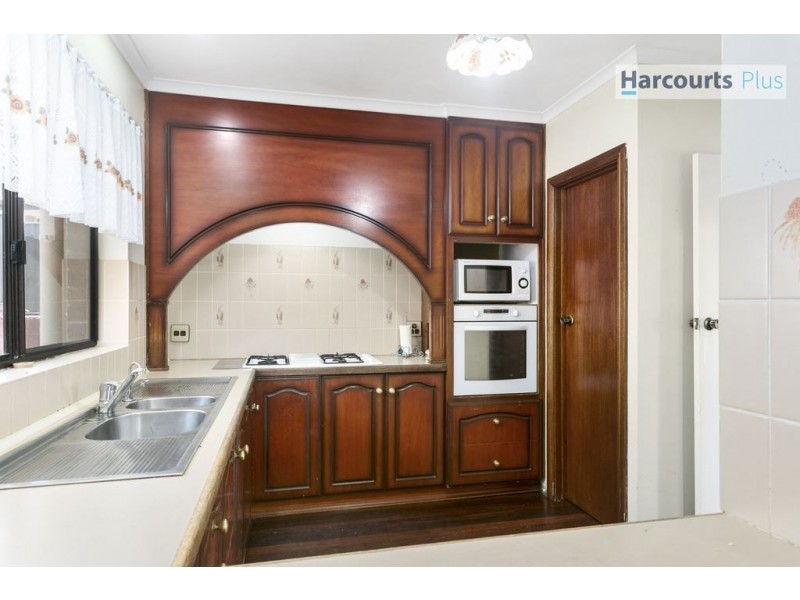 11 Grantala Court, Hallett Cove SA 5158