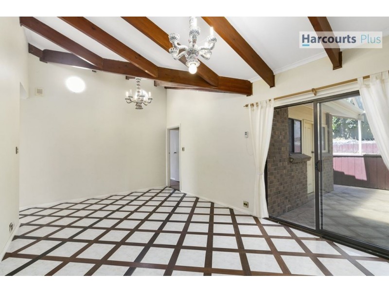 11 Grantala Court, Hallett Cove SA 5158