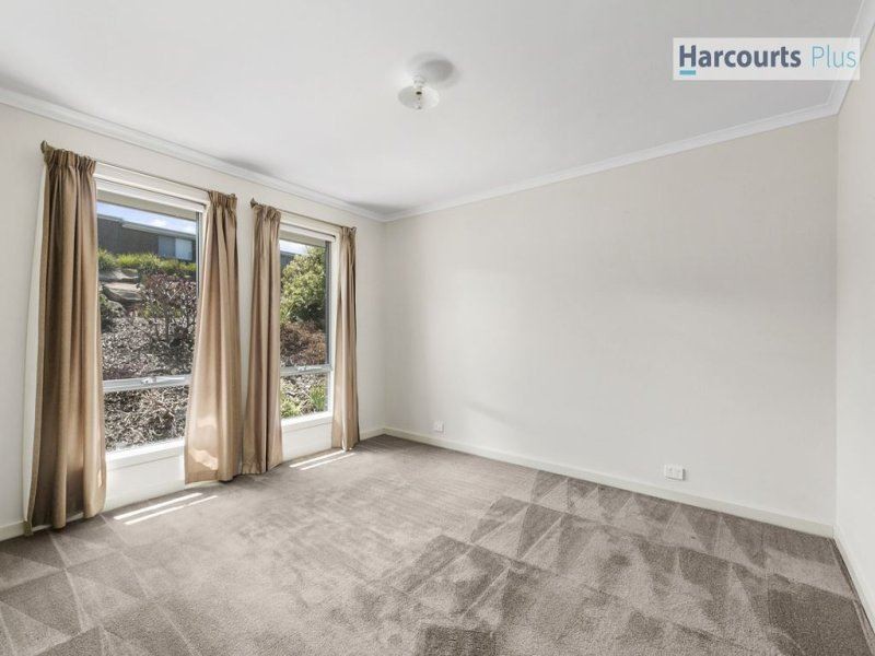 32 Thomas Way, Hallett Cove SA 5158