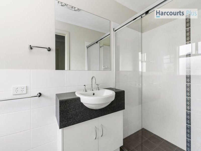 32 Thomas Way, Hallett Cove SA 5158