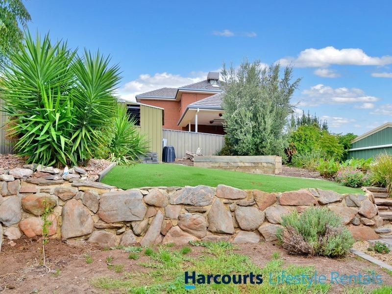 9 Santana Court, Hallett Cove SA 5158