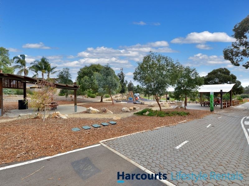 9 Santana Court, Hallett Cove SA 5158