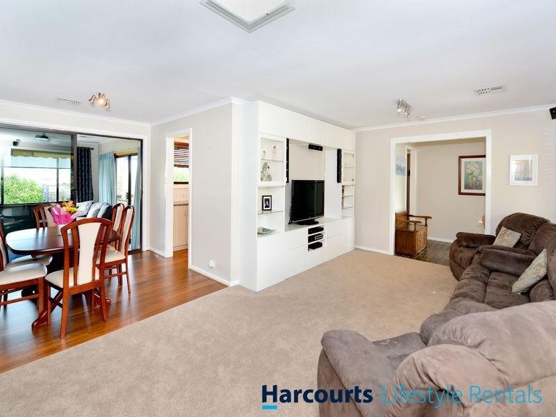 13 Falcon Avenue, Hallett Cove SA 5158