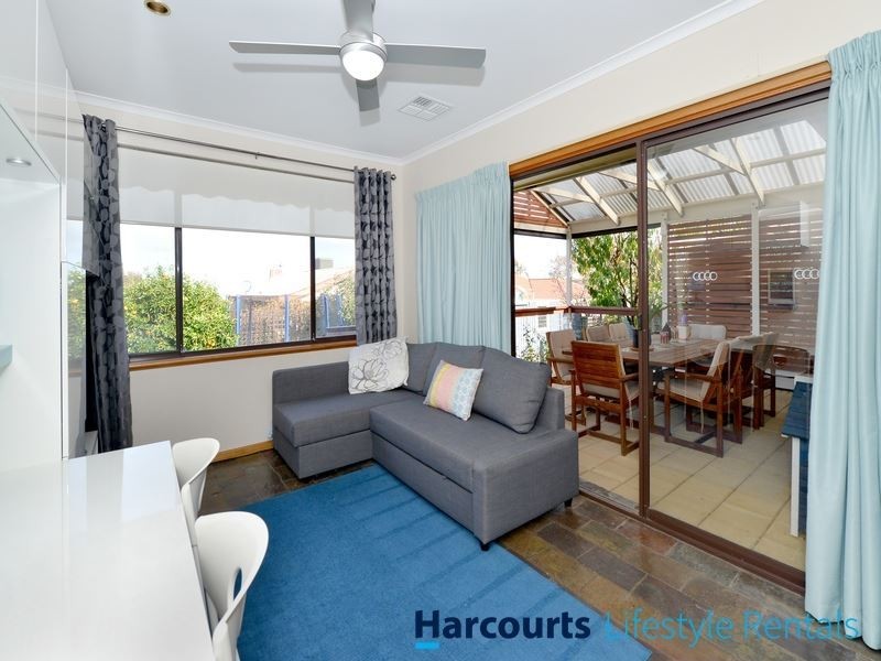 13 Falcon Avenue, Hallett Cove SA 5158
