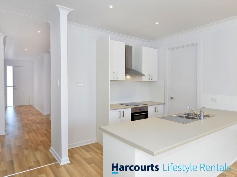 15 Slade Crescent, Hallett Cove SA 5158