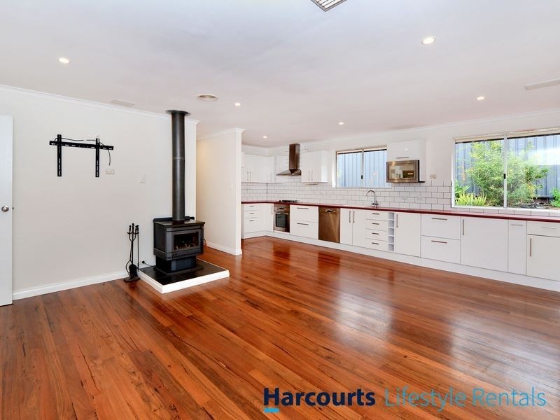 2 Grantala Court, Hallett Cove SA 5158