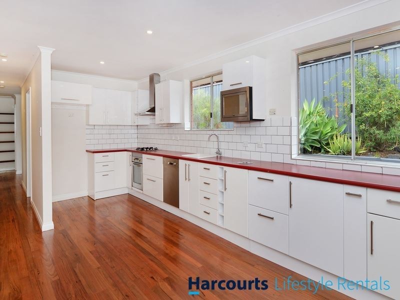 2 Grantala Court, Hallett Cove SA 5158