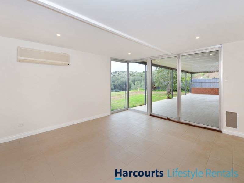 2 Grantala Court, Hallett Cove SA 5158