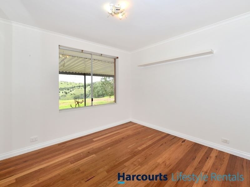 2 Grantala Court, Hallett Cove SA 5158